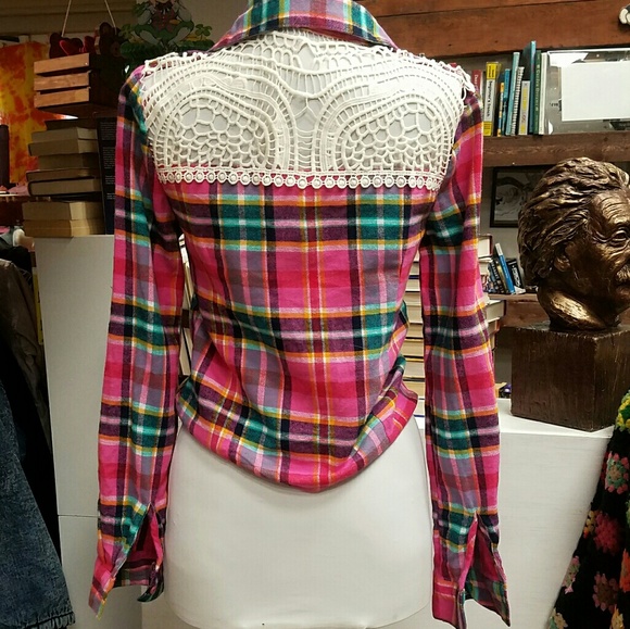 Plaid flannel shirt - Picture 2 of 2